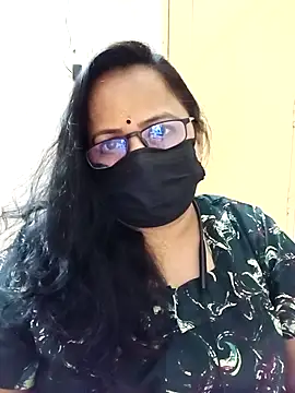 monisha cam online show from April 2026 08:01:02 PM