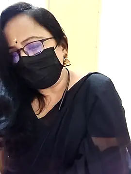 monisha cam online show from April 2026 06:12:02 PM