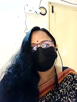 monisha cam online show from April 2026 08:32:02 AM