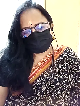 monisha cam online show from April 2026 06:25:02 PM