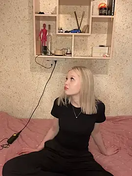 Velunari  online show from April 2026 02:29:02 PM