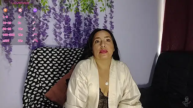 Snapshot of mmDanielamm chatting on May 2026 01:36:01 PM mmDanielamm online show from May 2026 01:36:01 PM