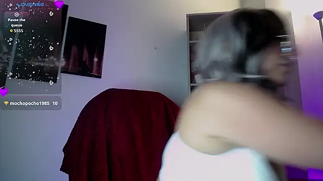 Saraa love  online show from April 2026 07:15:02 PM