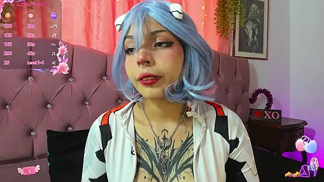 kaoriabyzz  online show from April 2026 09:00:02 PM