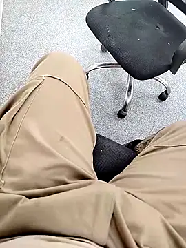 samosa7678 online show from April 2026 01:36:01 PM