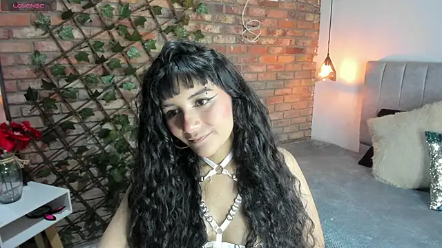 Snapshot of Hanna_Clark__ chatting on April 2026 12:31:02 PM Hanna Clark online show from April 2026 12:31:02 PM