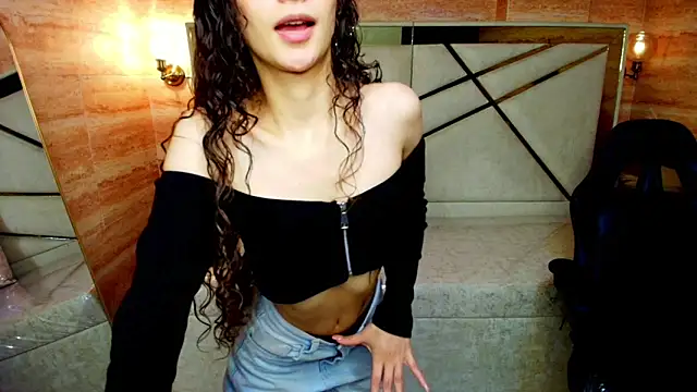 Snapshot of abby__r chatting on April 2026 12:43:01 PM abby r online show from April 2026 12:43:01 PM