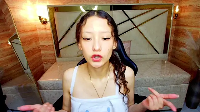 Snapshot of abby__r chatting on April 2026 12:39:01 PM abby r online show from April 2026 12:39:01 PM