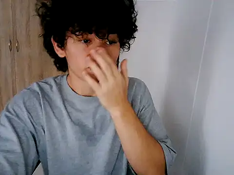 normalboy16 online show from April 2026 08:37:01 PM
