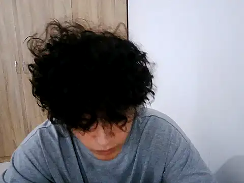 normalboy16 online show from April 2026 08:54:02 PM