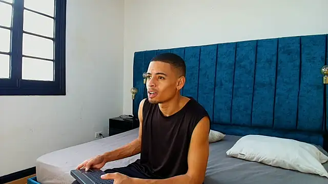 Pablo Cruzz online show from April 2026 07:17:02 PM