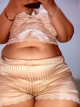 Sexy yassimna online show from May 2026 11:47:01 AM