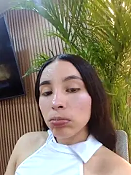 Delphine doll online show from April 2026 07:58:02 PM