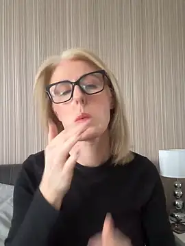 Laylaskyexx online show from April 2026 08:16:02 AM