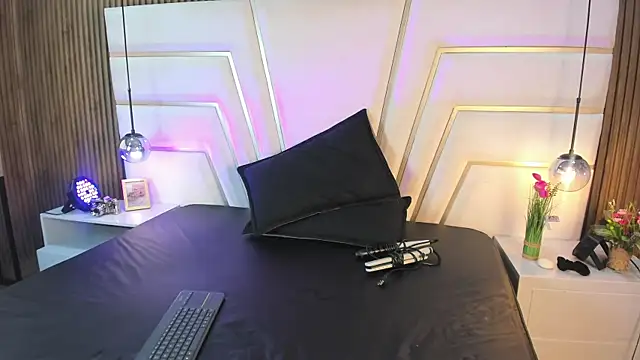 Lilit doll online show from July 2026 11:33:01 AM