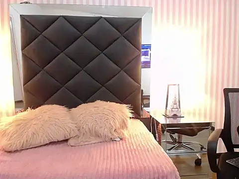 Snapshot of Samy_Lee01 chatting on April 2026 12:21:02 PM Samy Lee01 online show from April 2026 12:21:02 PM