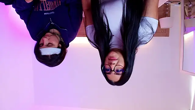 Elisa n Emma online show from April 2026 07:48:01 PM