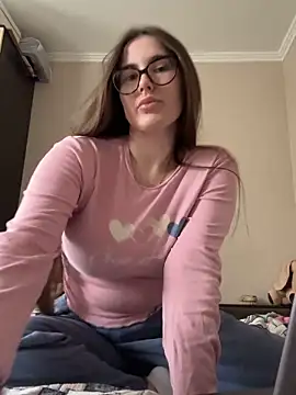 Lindasix online show from April 2026 10:22:01 AM