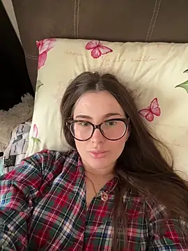 Lindasix online show from April 2026 09:16:02 AM