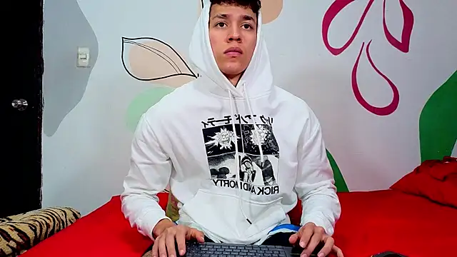 Myke sexy online show from April 2026 04:32:02 PM