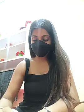 shreyaverma899 online show from April 2026 05:03:01 PM