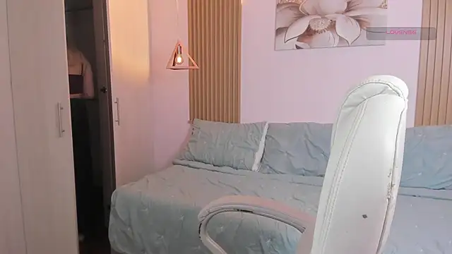 jenny Dream  online show from April 2026 07:50:01 PM