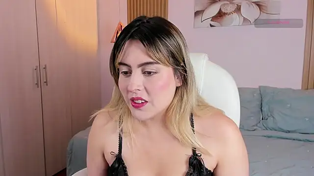 Snapshot of jenny_Dream_ chatting on April 2026 08:20:01 PM jenny Dream online show from April 2026 08:20:01 PM