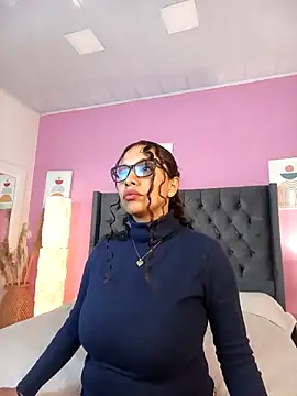 Wolfamara online show from April 2026 01:15:01 PM