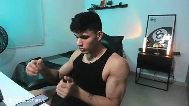 Snapshot of Massimo_Rinaldi chatting on July 2026 03:56:02 PM Massimo Rinaldi online show from July 2026 03:56:02 PM