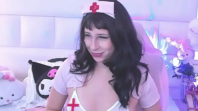 DaliaCastle online show from April 2026 07:18:01 PM