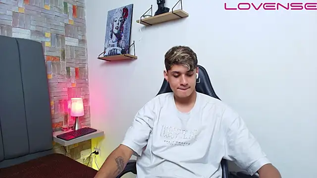 Snapshot of flaquito___ chatting on April 2026 08:24:01 PM flaquito online show from April 2026 08:24:01 PM