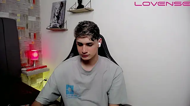 Snapshot of flaquito___ chatting on April 2026 08:48:01 PM flaquito online show from April 2026 08:48:01 PM