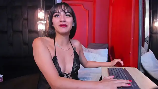 Snapshot of Alicecoule_ chatting on April 2026 11:59:02 AM Alicecoule online show from April 2026 11:59:02 AM