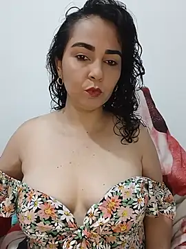 Emily Divi69 online show from June 2026 11:32:01 PM
