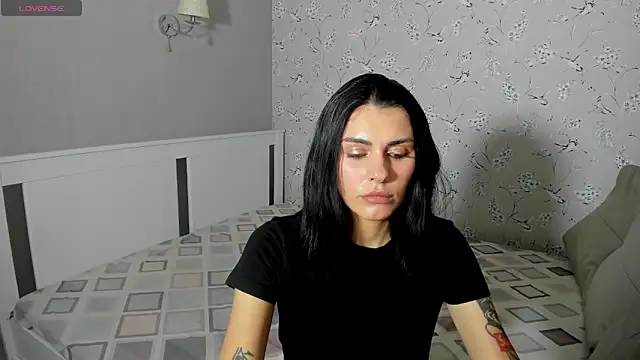 TiaMur  online show from May 2026 05:30:02 PM