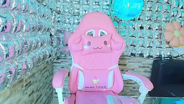 candy-paris online show from June 2026 01:44:02 PM