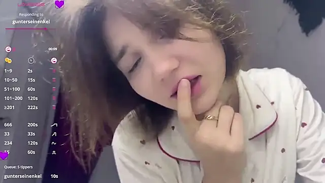 Cute Capricee online show from April 2026 10:05:01 AM