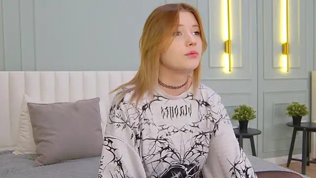 Mila blum online show from May 2026 05:16:02 PM