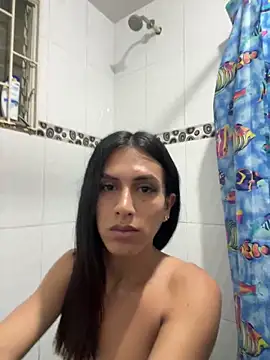 luna duque online show from June 2026 11:20:02 PM
