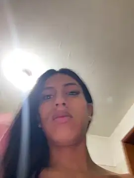 luna duque online show from June 2026 12:32:01 PM