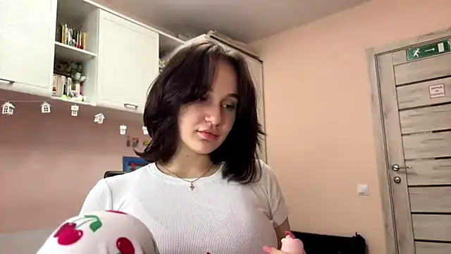 NoraSweetie online show from April 2026 12:08:01 PM