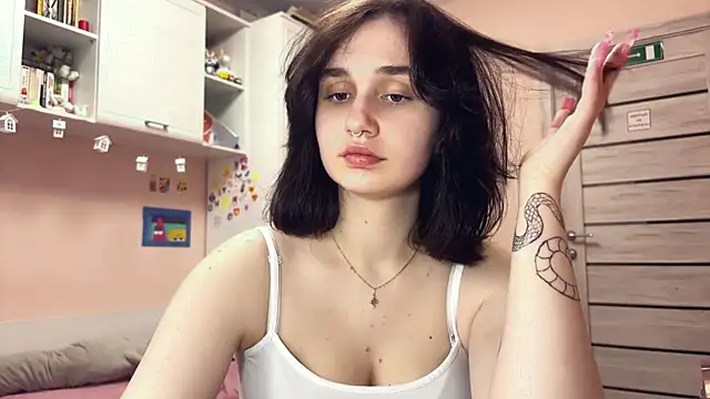 NoraSweetie online show from April 2026 02:13:01 PM