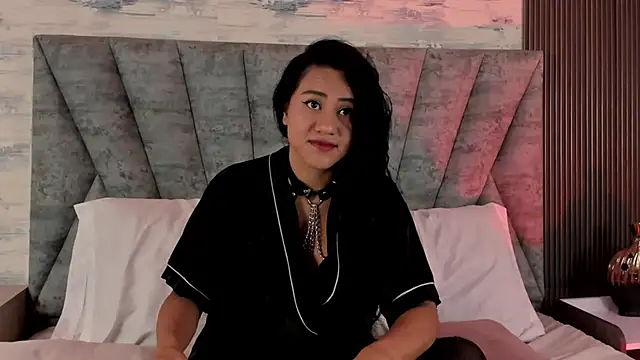 Shashadeluxe online show from April 2026 12:23:01 PM