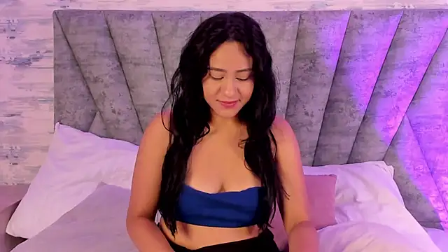 Shashadeluxe online show from May 2026 12:32:02 PM