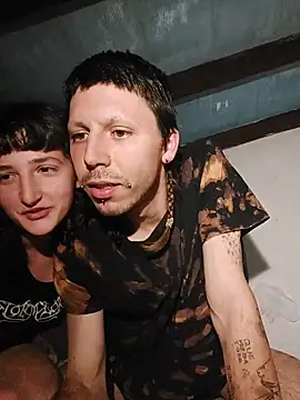 imsarahhh online show from April 2026 10:49:02 PM