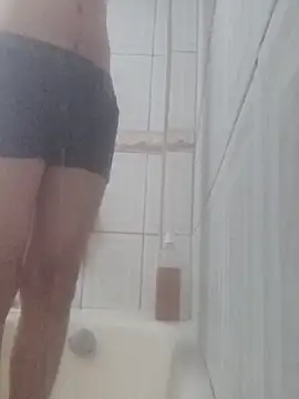 Snapshot of Alcon347 chatting on April 2026 01:50:01 AM Alcon347 online show from April 2026 01:50:01 AM