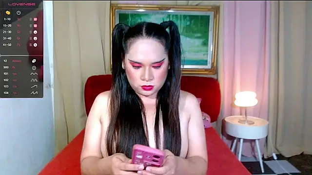 HugeCumRainSamantha online show from April 2026 01:51:01 PM