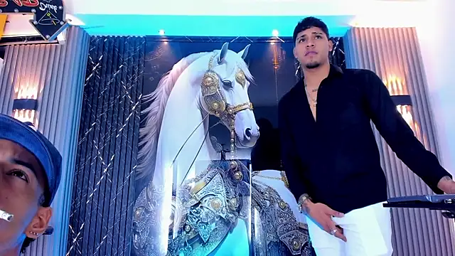 the knights of the night  online show from April 2026 03:33:01 AM