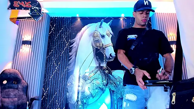 the knights of the night  online show from April 2026 03:58:02 AM