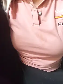 anhhuyen1 online show from April 2026 06:53:02 AM